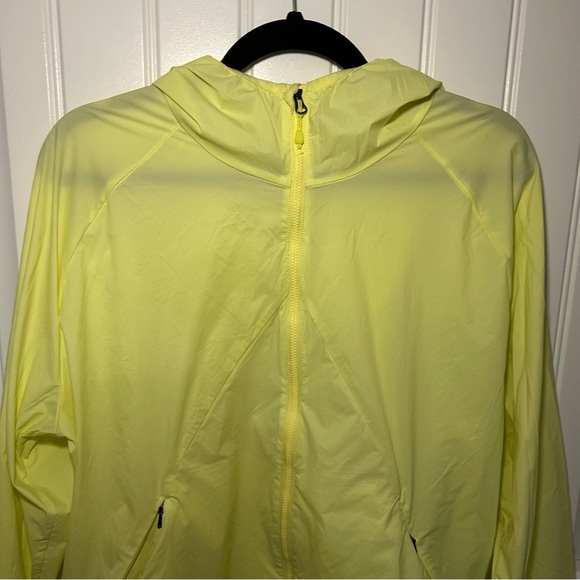 Mountain Equipment Company Yellow Light Weight Packable Hooded Windbreaker Large - Picture 2 of 12